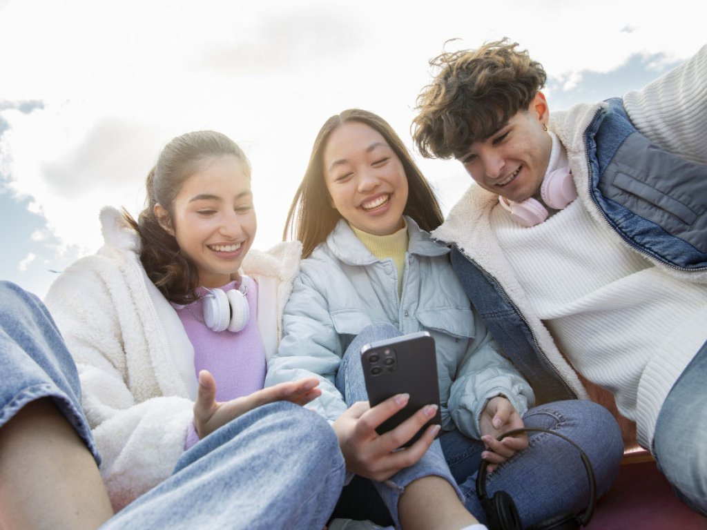 UIC. 2018. II Jornada Adolescentes Digitales