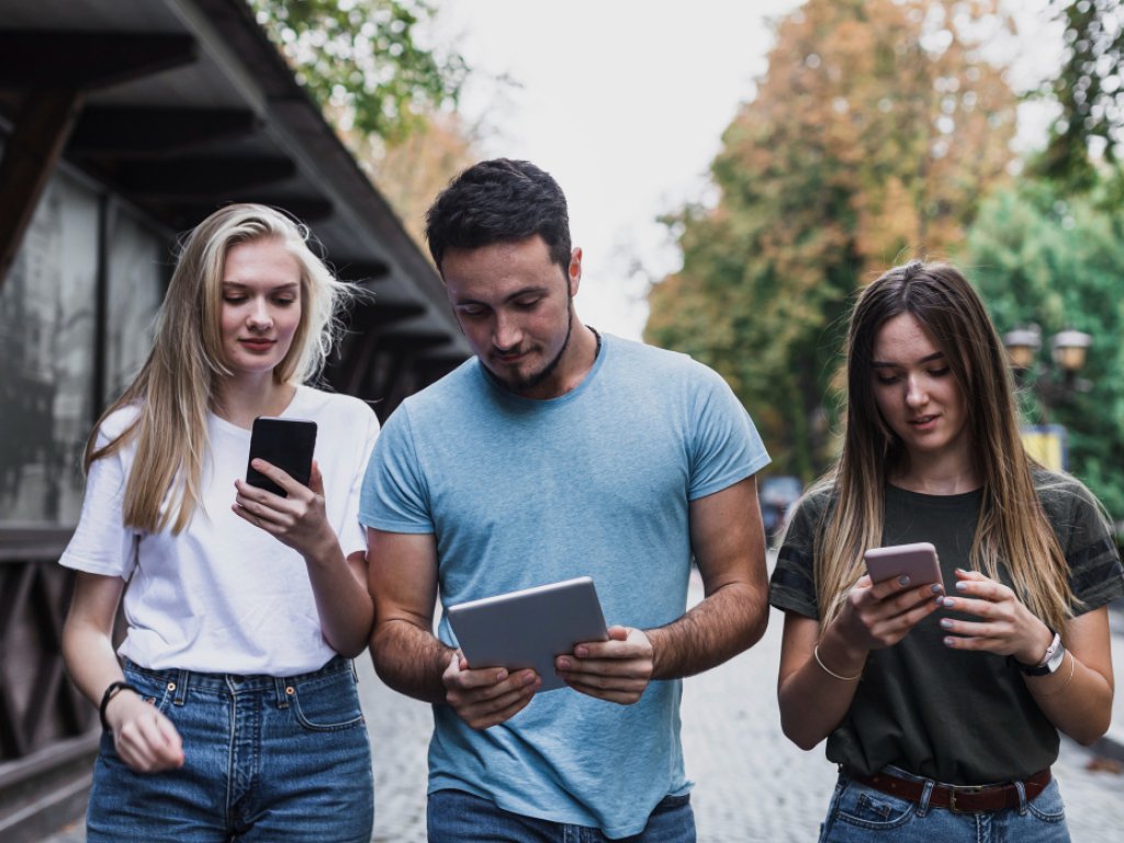 Participación en el documental de tv3: "Sense Ficció", titulado: Infancia sobreexposada