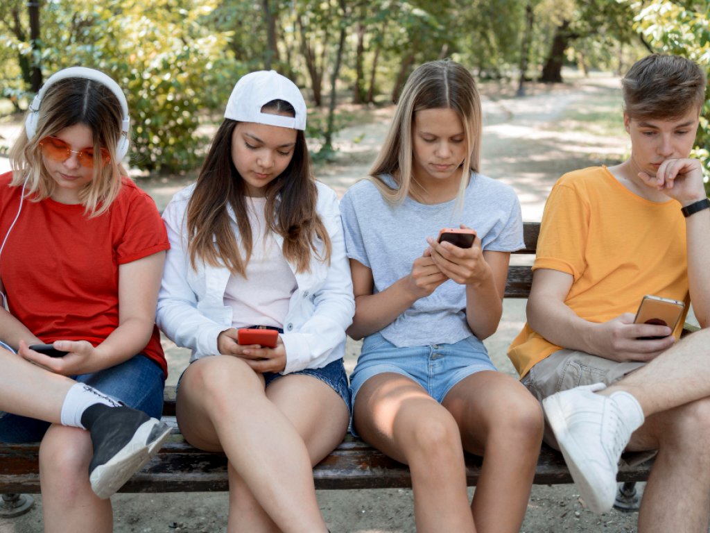 Los Medios “incitan” al consumo entre la juventud